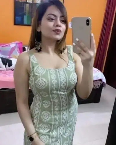 Call Girl in Saputara